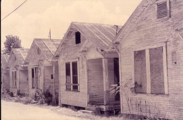 thumb_Row-houses-before-renovations---Photo-by-Sheryl-Tucker-Vasquez-courtesy-of-Project-Row-Houses